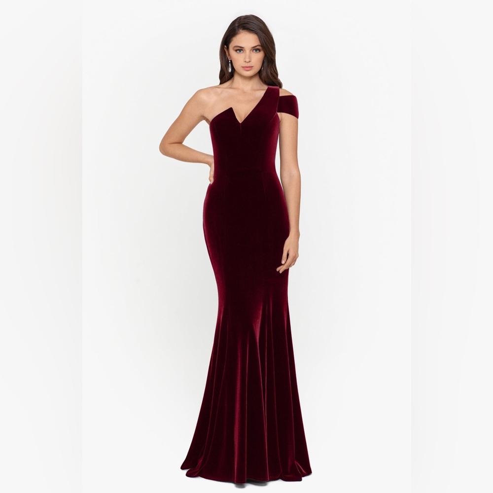 NWT Aqua Long Velvet Dress Elegant One-Shoulder Burgundy Gown from Bloomingdales
